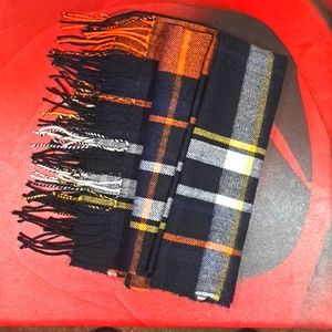Niko and... Wrap Scarf